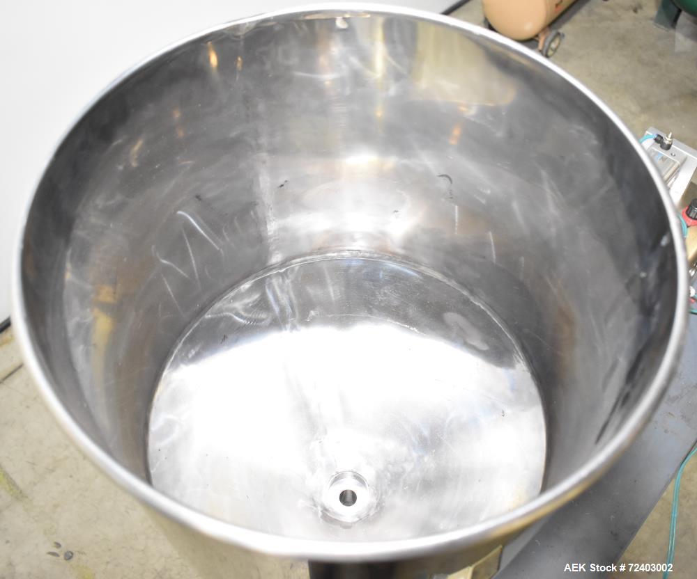 Used Wenzhou Rigao Table Top Semi Automatic Piston Filler, Model DYF. 316L Stainless steel product contact. Filling speed 5 to 20 bottles per minute. Filling accuracy /= 1% +/-. Filling range: approx...